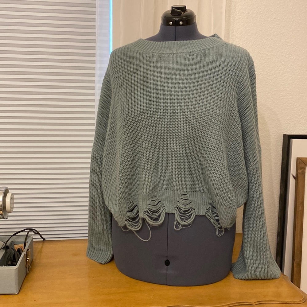 Daytrip Ribbed Pullover Distressed Sweater